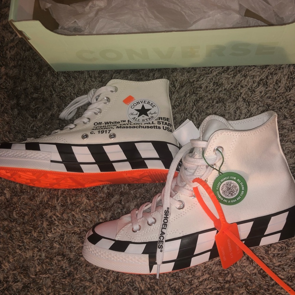 OFF WHITE x CONVERSE